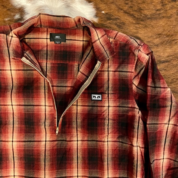 Woven Plaid Pullover Shirt - Picture 3 of 3
